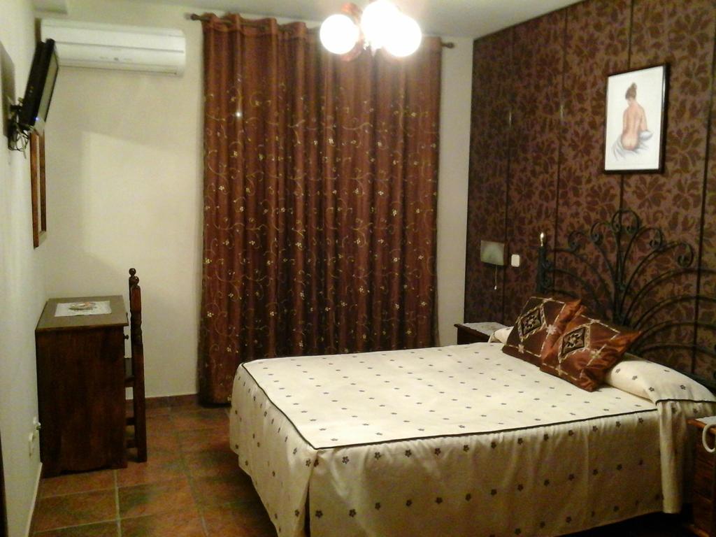 Hostal Pinera Vega De Espinareda Room photo